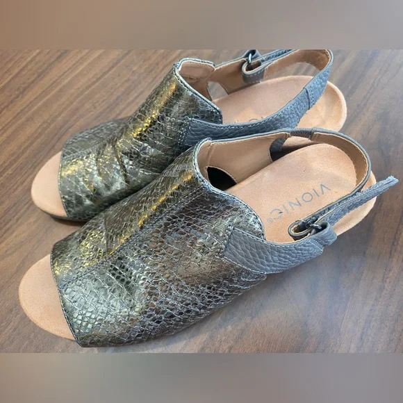 VIONIC Tatiana Adjustable Peep Toe Wedge Sandal - Picture 3 of 6